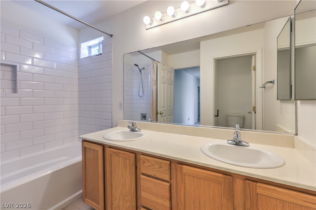 5423 Raccoon Valley Lane Las Vegas NV 89122