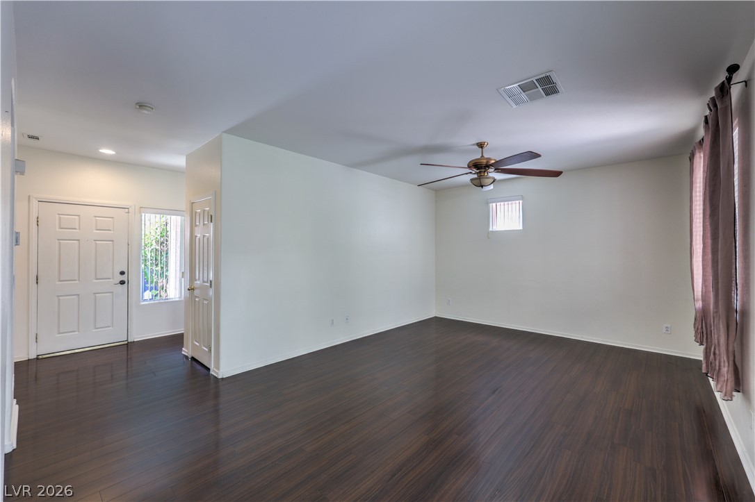 5423 Raccoon Valley Lane Las Vegas NV 89122