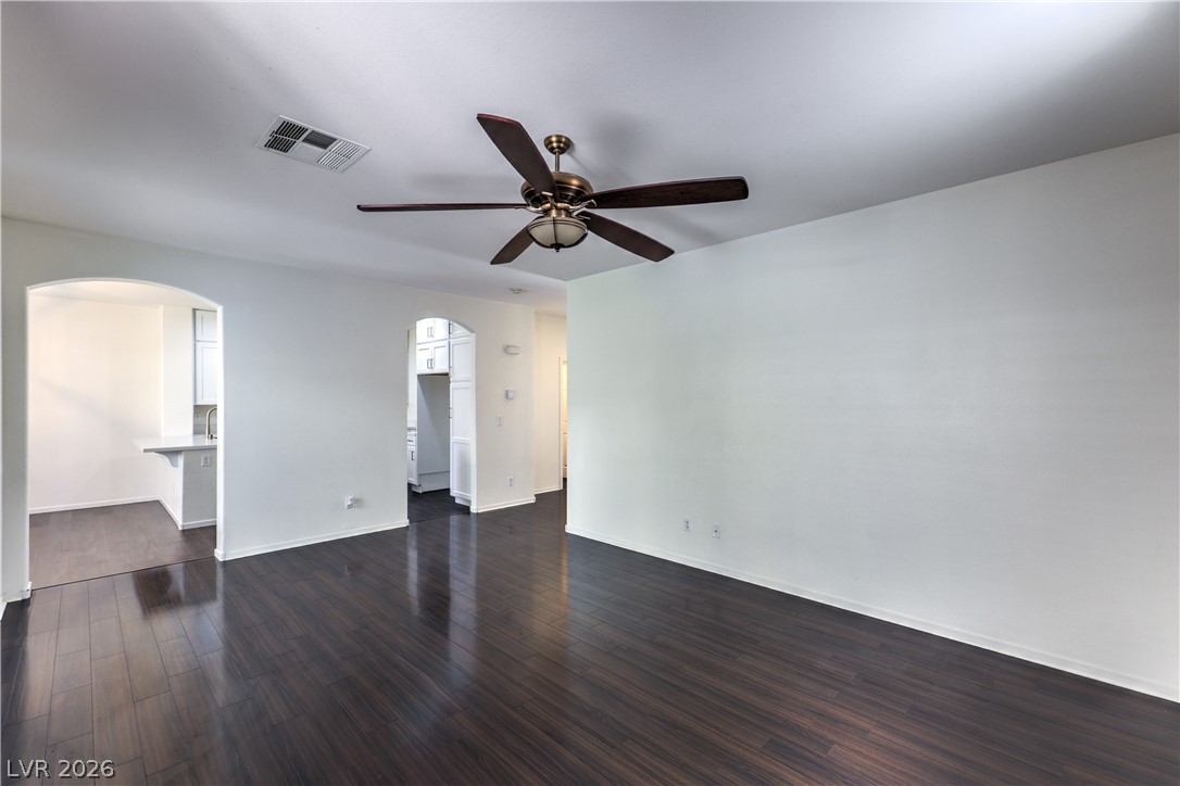 5423 Raccoon Valley Lane Las Vegas NV 89122