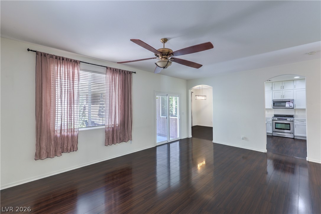 5423 Raccoon Valley Lane Las Vegas NV 89122