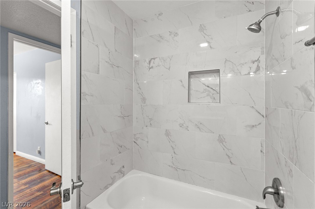 6517 Aberdeen Lane Las Vegas NV 89107