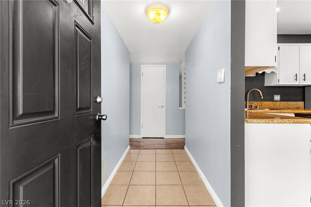 6517 Aberdeen Lane Las Vegas NV 89107