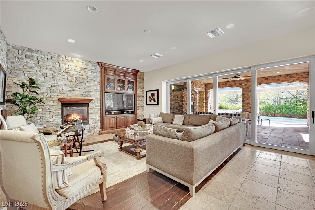 4231 San Alivia Court Las Vegas NV 89141