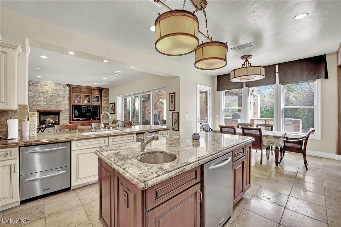 4231 San Alivia Court Las Vegas NV 89141