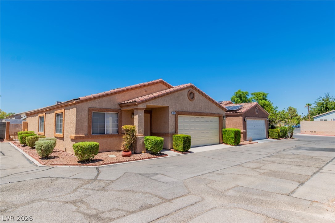 6673 Diamond Care Drive Las Vegas NV 89122