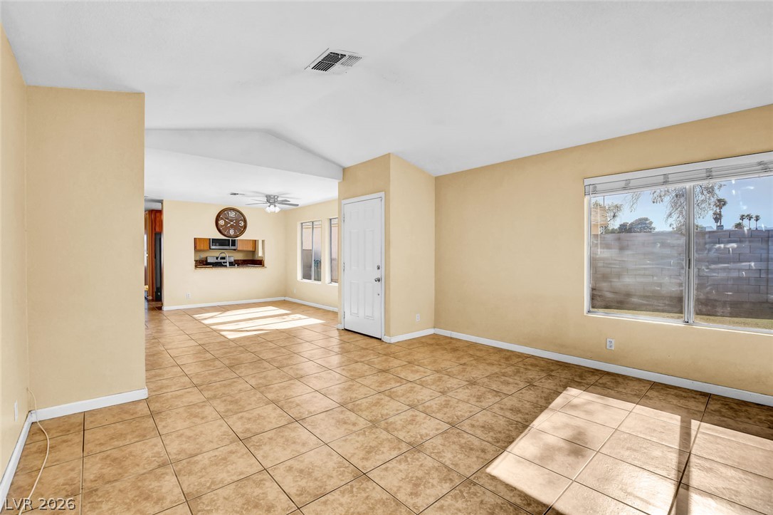 6872 Arroyo Avenue Las Vegas NV 89103