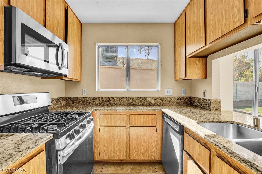 6872 Arroyo Avenue Las Vegas NV 89103
