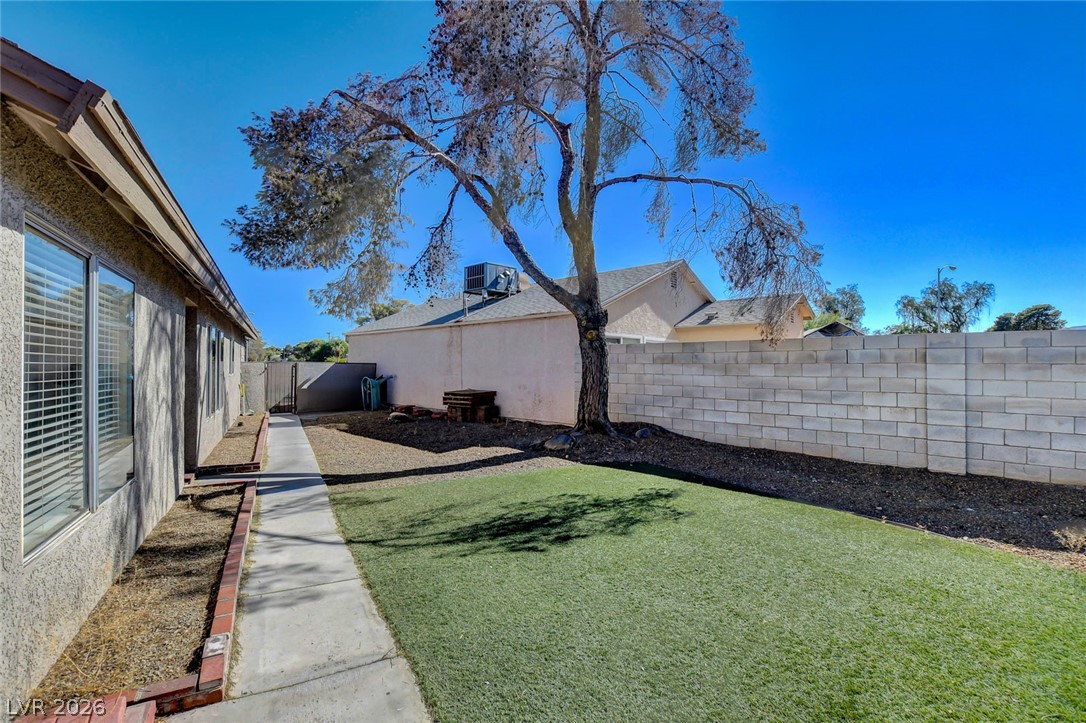 6872 Arroyo Avenue Las Vegas NV 89103