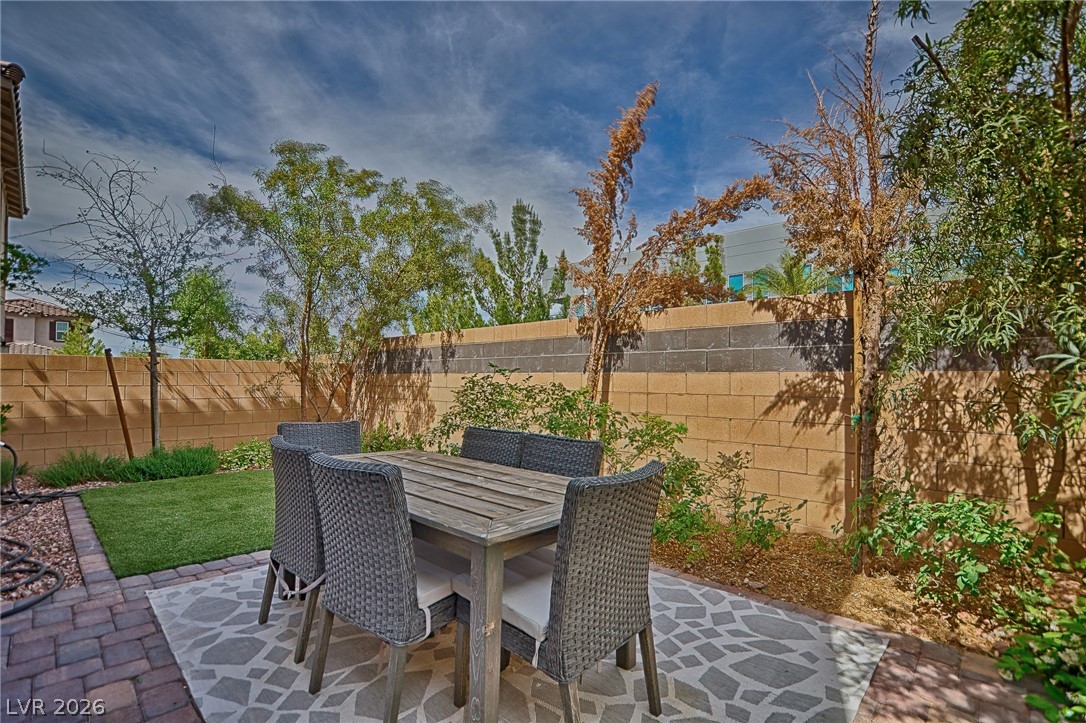 5546 Lushan Street Las Vegas NV 89148