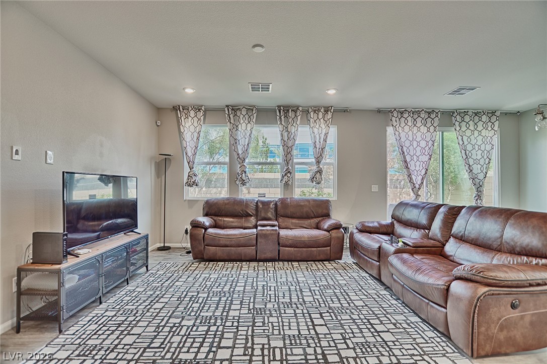 5546 Lushan Street Las Vegas NV 89148