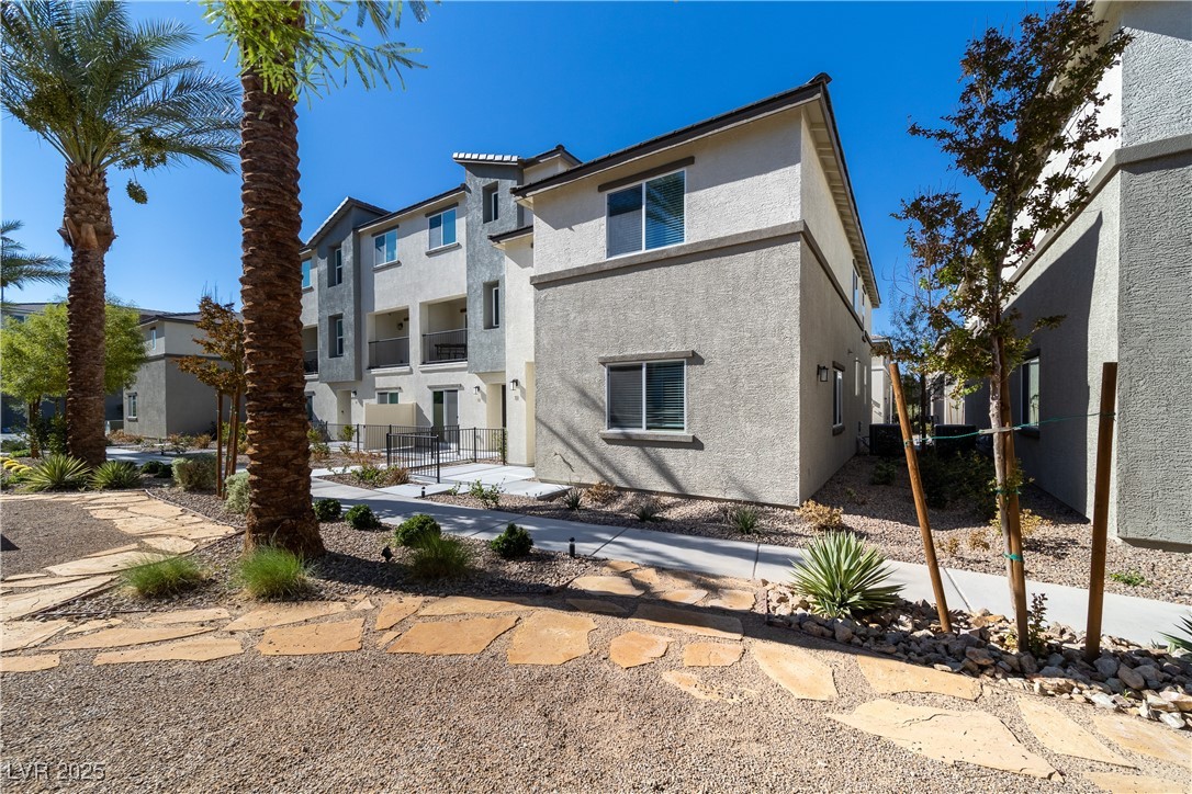 2849 Desert Mosaic Lane 5 Las Vegas NV 89183