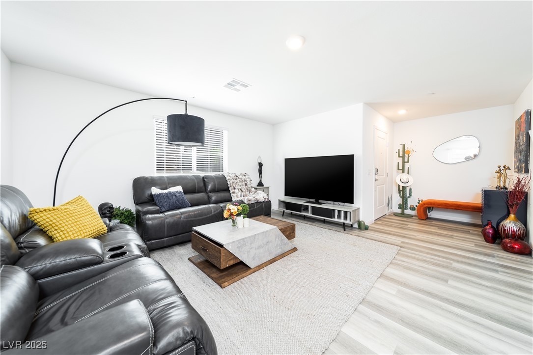 2849 Desert Mosaic Lane 5 Las Vegas NV 89183