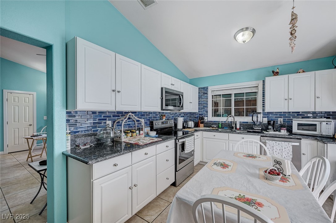 4773 Welter Avenue Las Vegas NV 89104