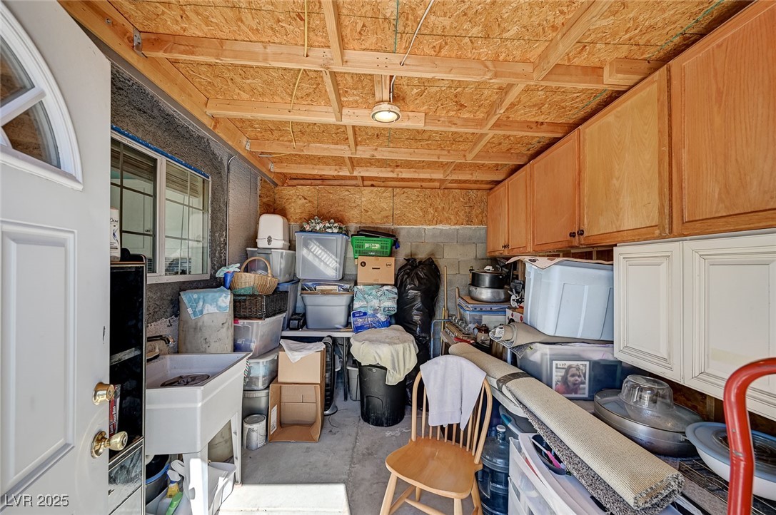 4773 Welter Avenue Las Vegas NV 89104