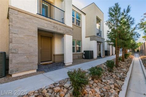 6251 Runestone Street Las Vegas NV 89113