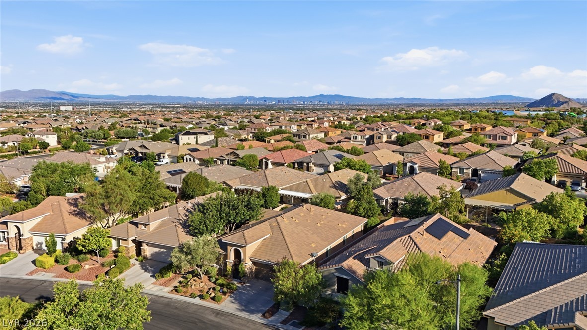 10335 Bays Mountain Avenue Las Vegas NV 89166