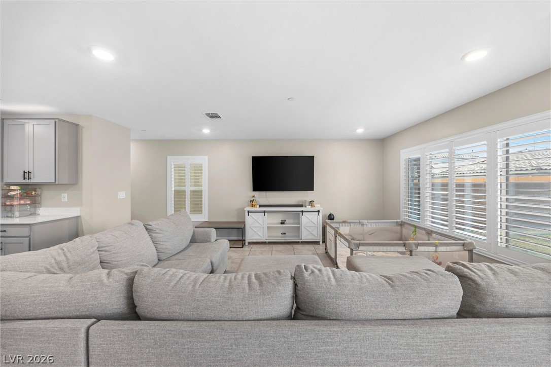 6466 Blue Ember Avenue Las Vegas NV 89130