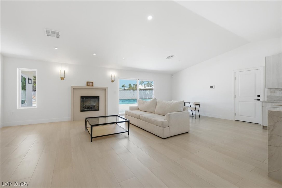 3660 West Robindale Road Las Vegas NV 89139