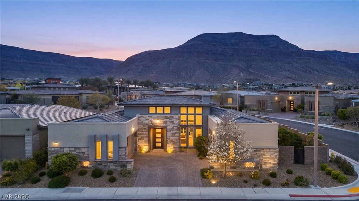 6675 Desert Crimson Street Las Vegas NV 89148
