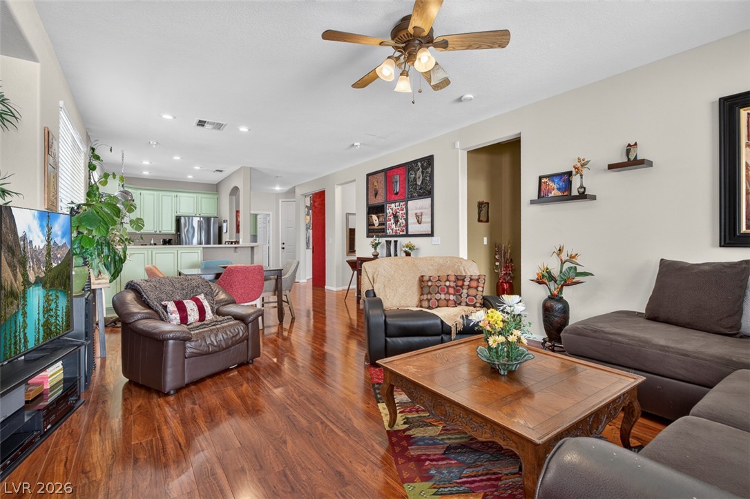 9745 Canterbury Creek Street Las Vegas NV 89183