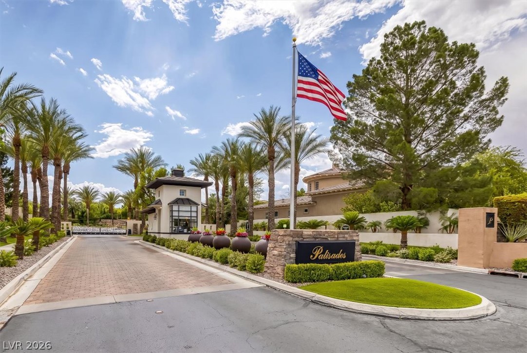 204 Surtees Point Street Las Vegas NV 89144