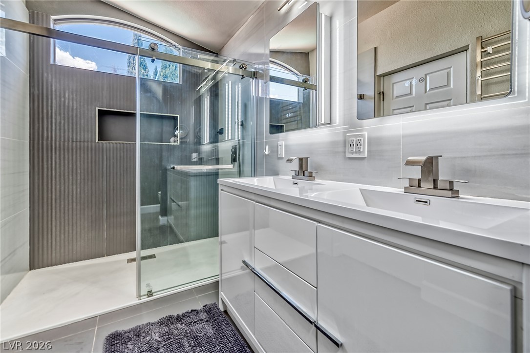 1041 Venetian Hills Lane Las Vegas NV 89144