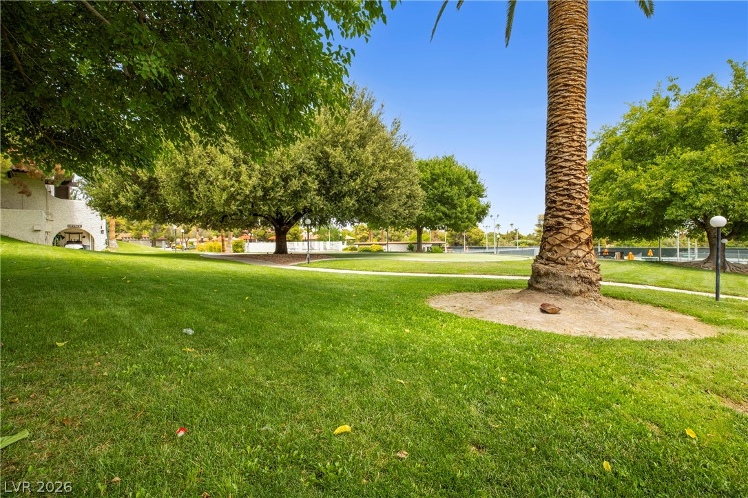 1913 Plaza Del Dios Las Vegas NV 89102
