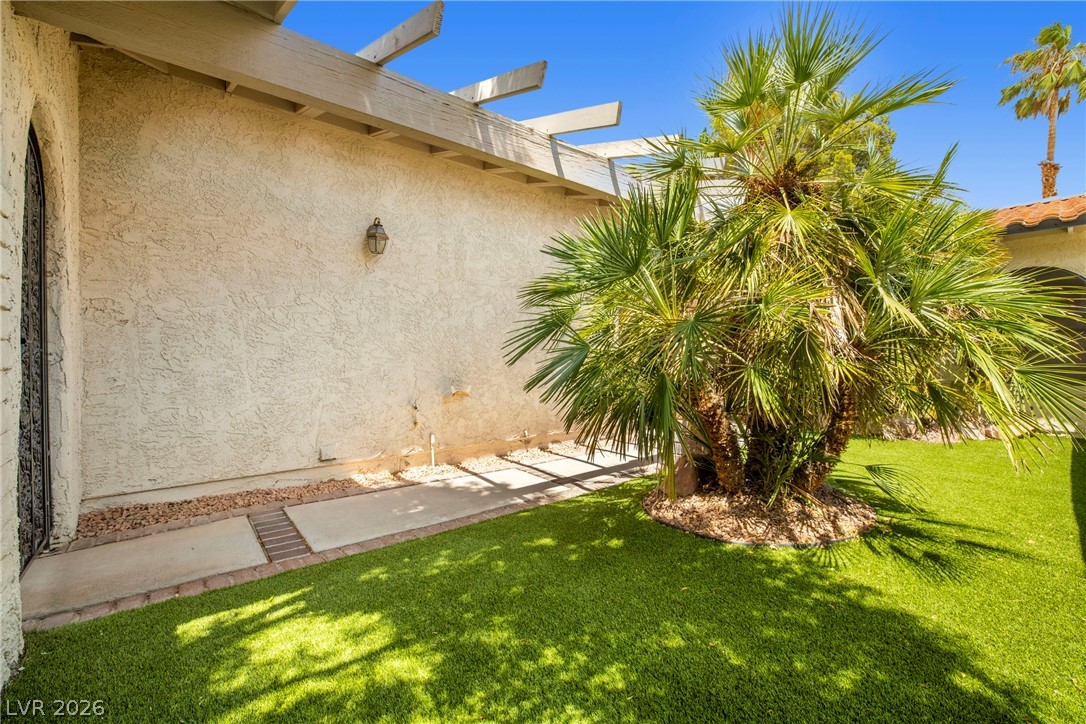 1913 Plaza Del Dios Las Vegas NV 89102