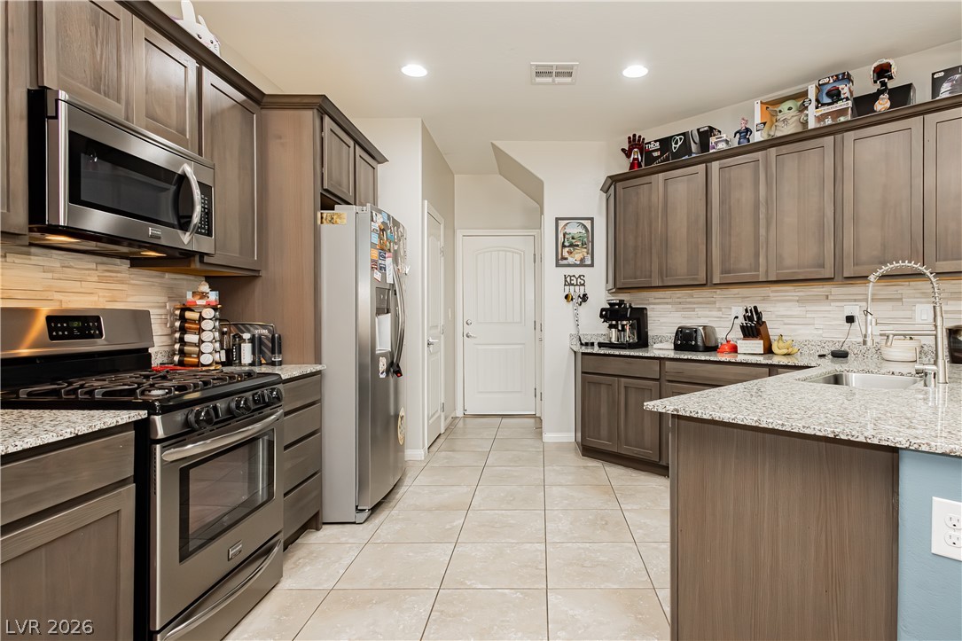 9226 Blue Agate Street Las Vegas NV 89178