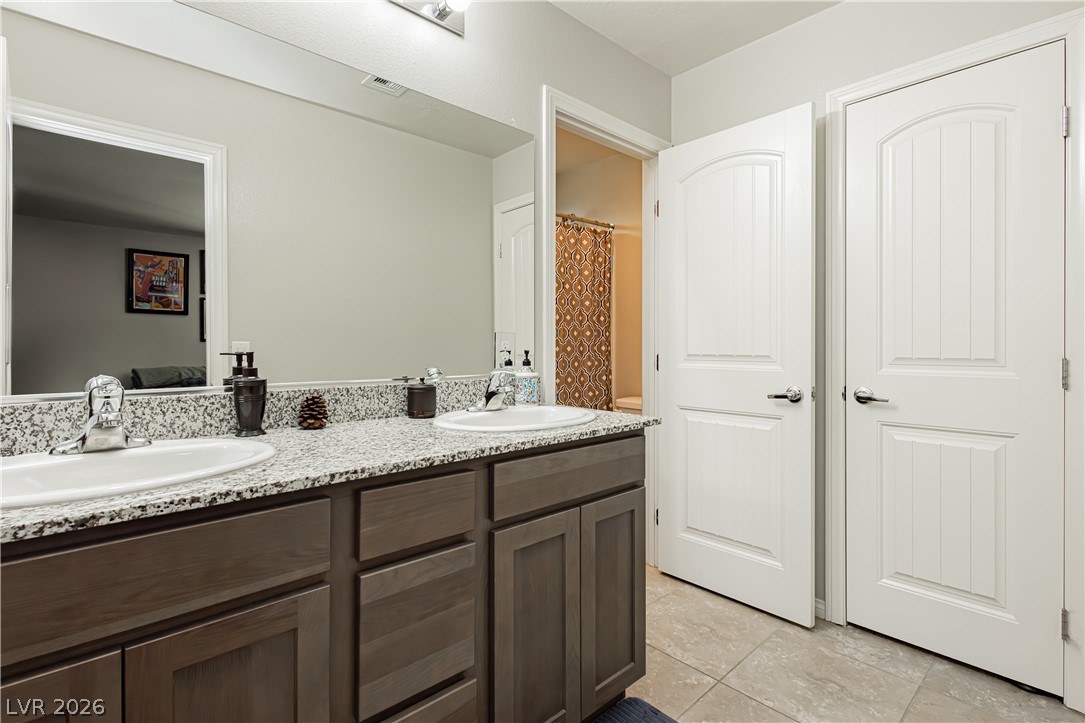 9226 Blue Agate Street Las Vegas NV 89178