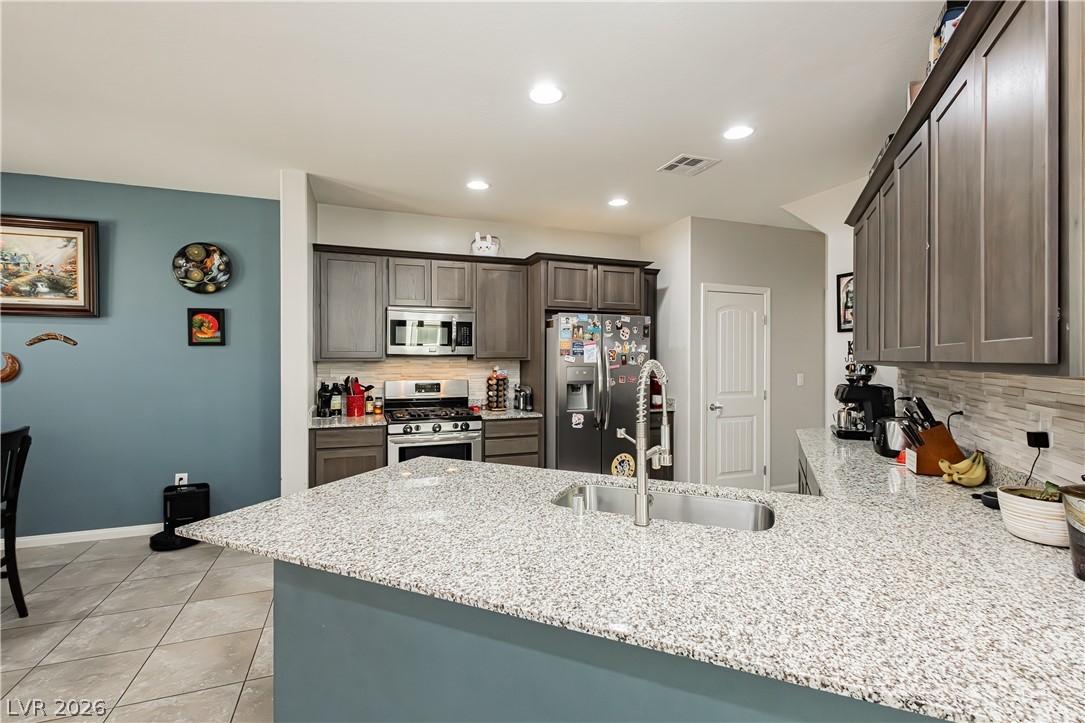 9226 Blue Agate Street Las Vegas NV 89178
