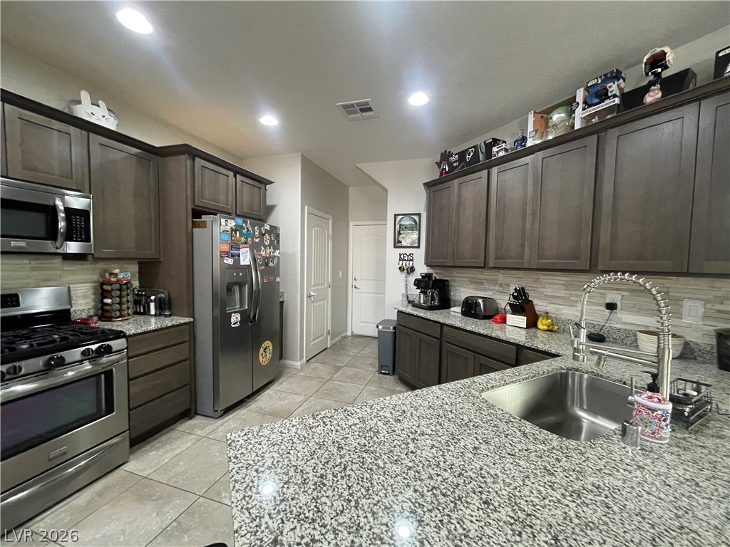 9226 Blue Agate Street Las Vegas NV 89178