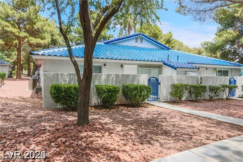 2117 Chertsey Drive C Las Vegas NV 89108