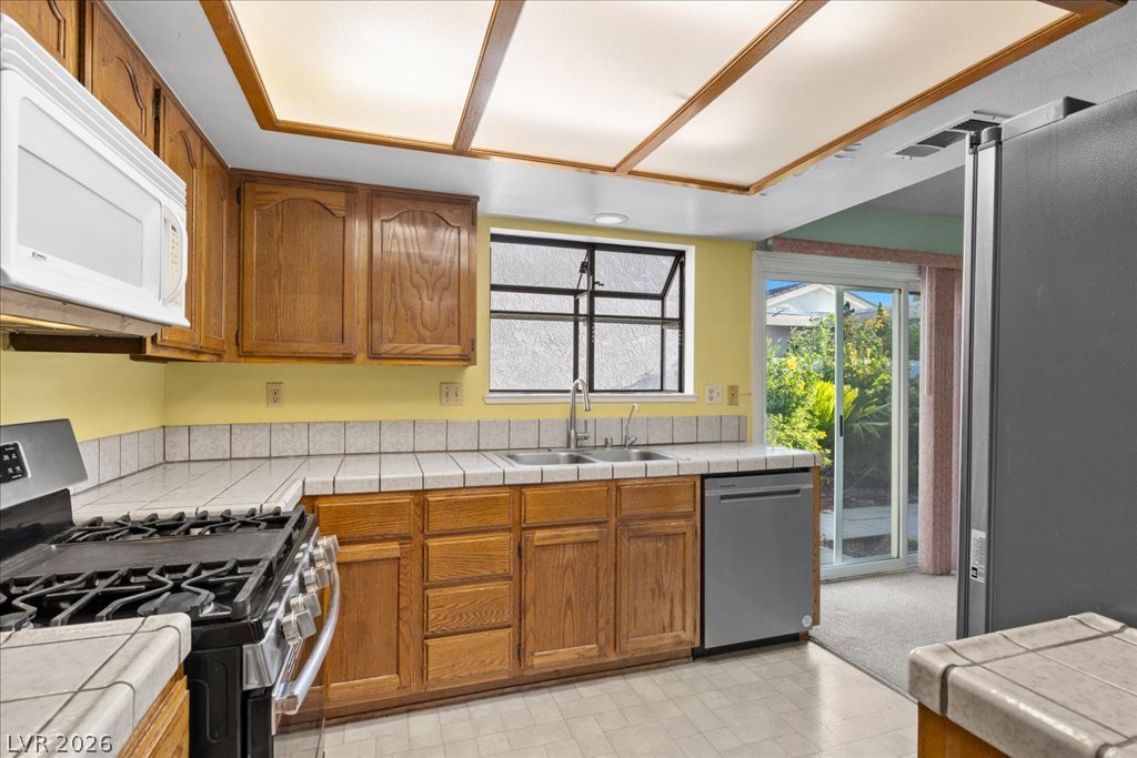 5717 Pearldrop Avenue Las Vegas NV 89107