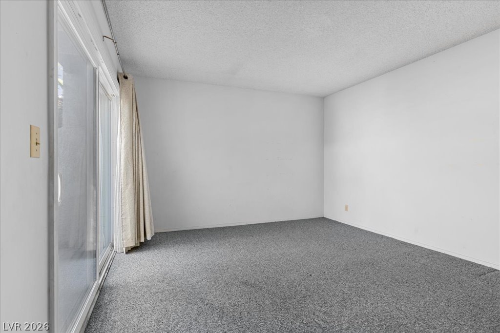 5717 Pearldrop Avenue Las Vegas NV 89107
