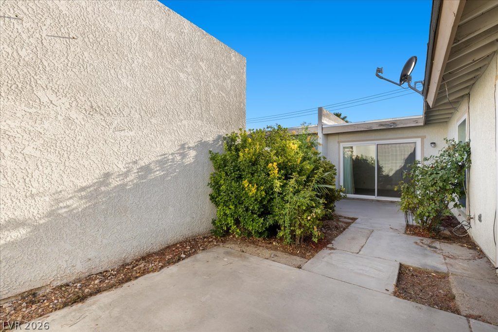 5717 Pearldrop Avenue Las Vegas NV 89107
