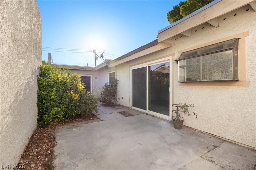 5717 Pearldrop Avenue Las Vegas NV 89107