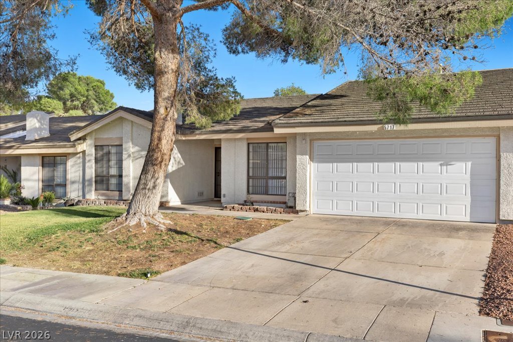 5717 Pearldrop Avenue Las Vegas NV 89107