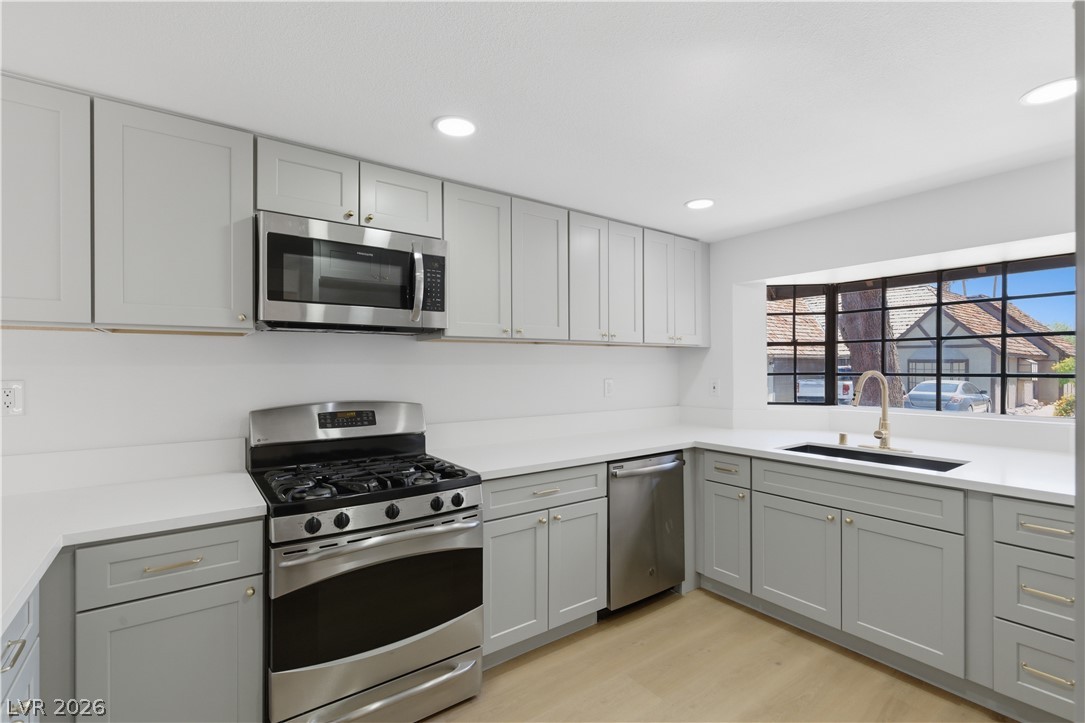 3986 Avebury Place Las Vegas NV 89121