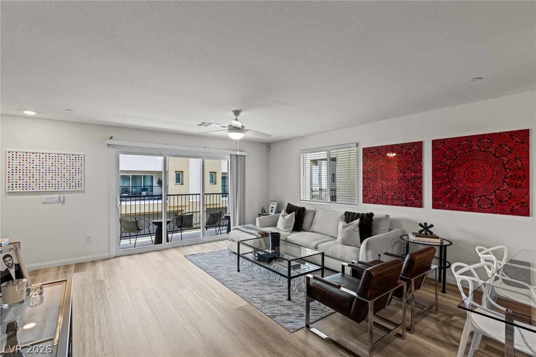 6829 Prairie Pearl Street Las Vegas NV 89148