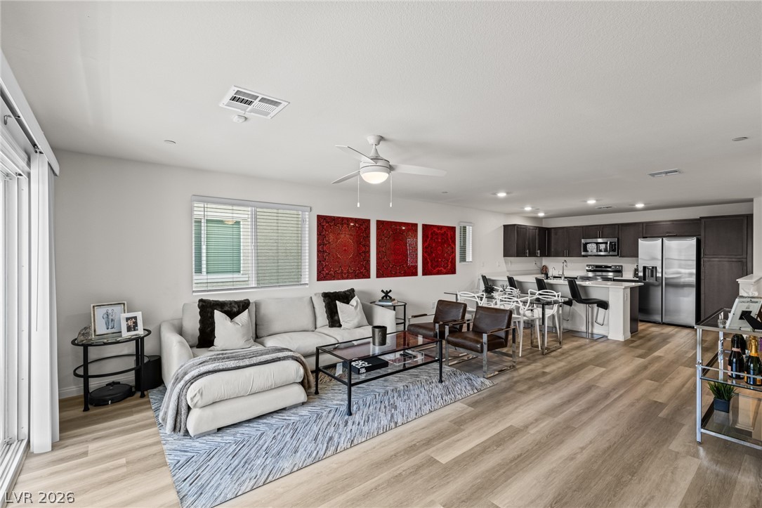 6829 Prairie Pearl Street Las Vegas NV 89148