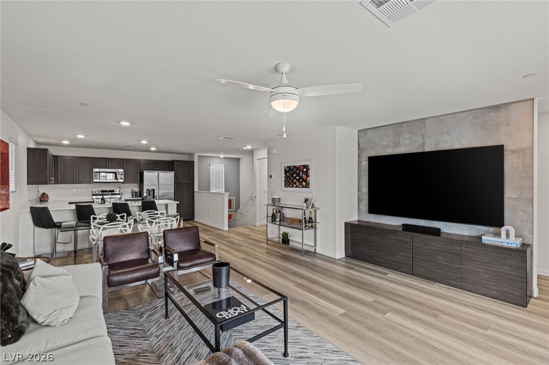 6829 Prairie Pearl Street Las Vegas NV 89148
