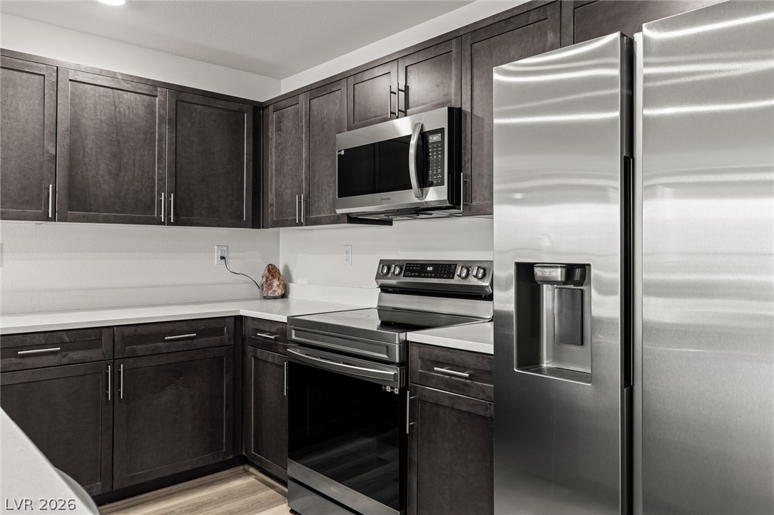 6829 Prairie Pearl Street Las Vegas NV 89148