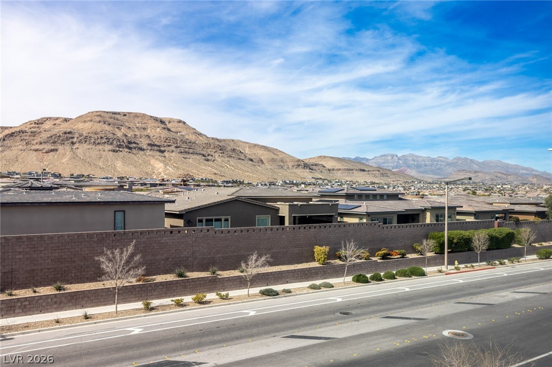 6829 Prairie Pearl Street Las Vegas NV 89148