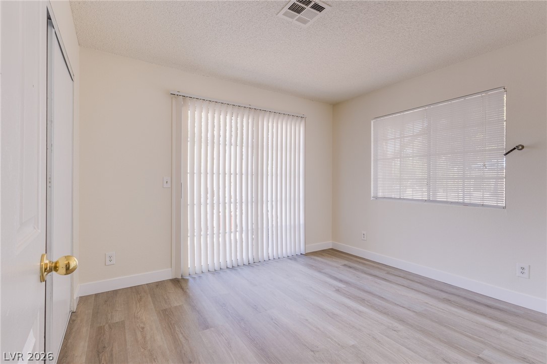 2140 Chertsey Drive B Las Vegas NV 89108