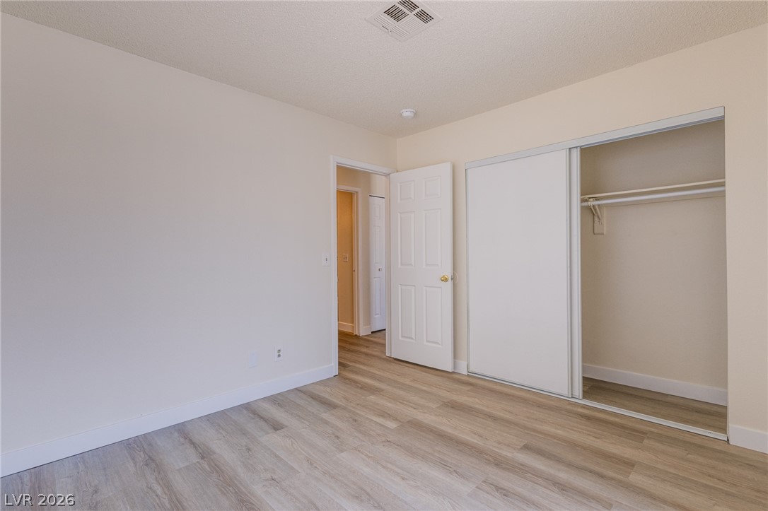 2140 Chertsey Drive B Las Vegas NV 89108