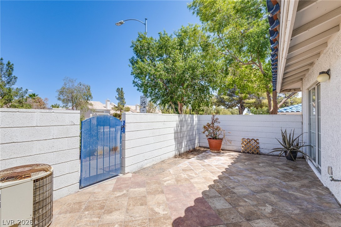 2140 Chertsey Drive B Las Vegas NV 89108