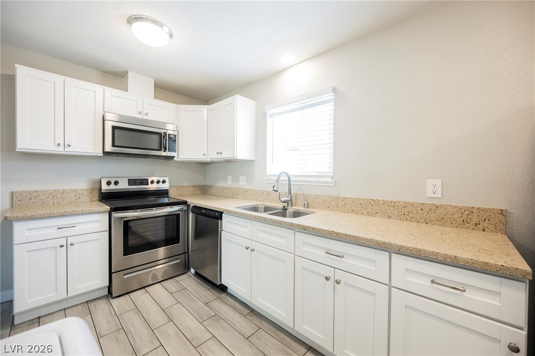 135 Greenbriar Townhouse Way Las Vegas NV 89121