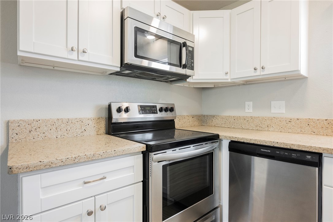 135 Greenbriar Townhouse Way Las Vegas NV 89121