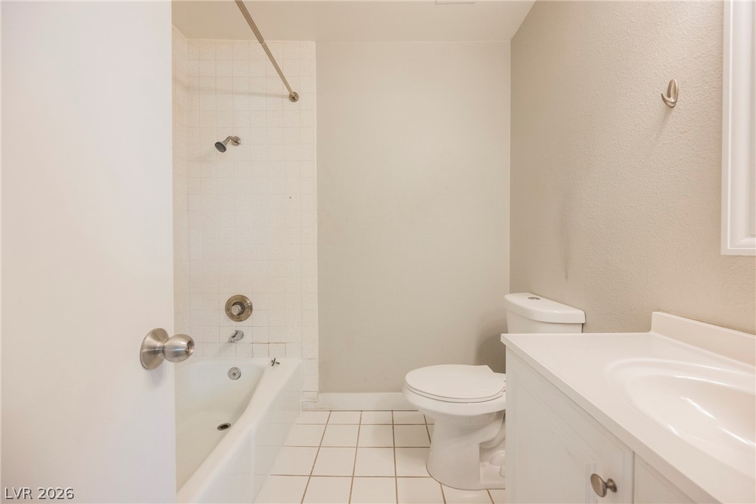 135 Greenbriar Townhouse Way Las Vegas NV 89121